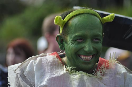 Mark Hull as Shrek