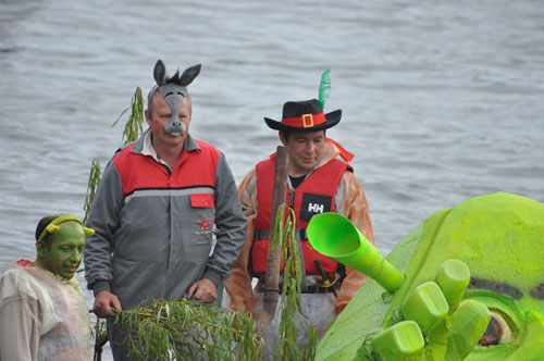 Mark Hull as Shrek, Russell Marwick as Donkey, and Richard Munro as Puss in Boots
